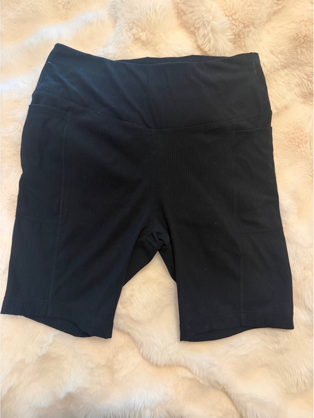 Mondetta Black Performance + Luxury Athletic Bike Shorts Size M